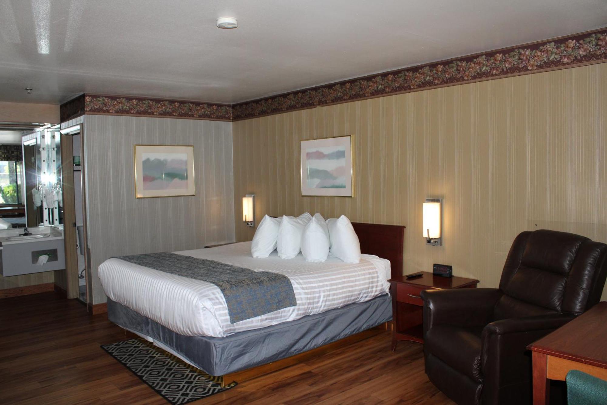 Americas Best Value Inn - Phoenix / Ashland Exteriér fotografie